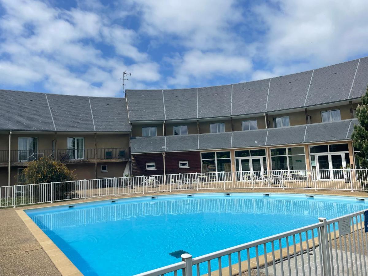Le Voilier. Honfleur T2 Dans Residence Avec Piscine Équemauville Buitenkant foto