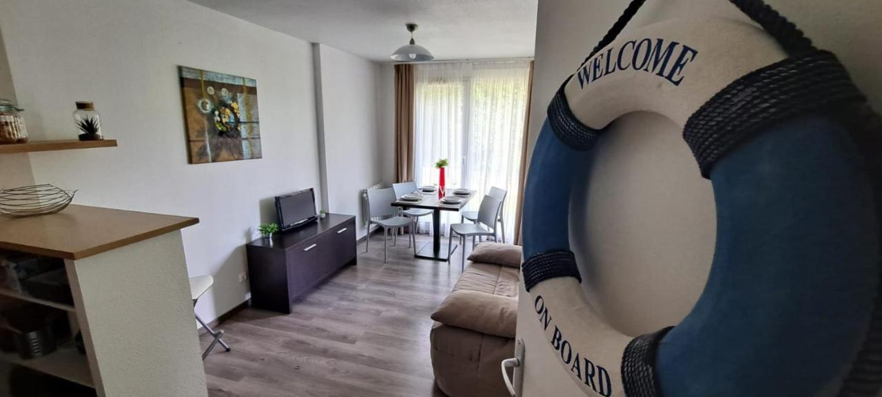 Le Voilier. Honfleur T2 Dans Residence Avec Piscine Équemauville Buitenkant foto