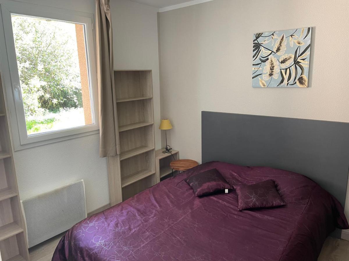 Le Voilier. Honfleur T2 Dans Residence Avec Piscine Équemauville Buitenkant foto